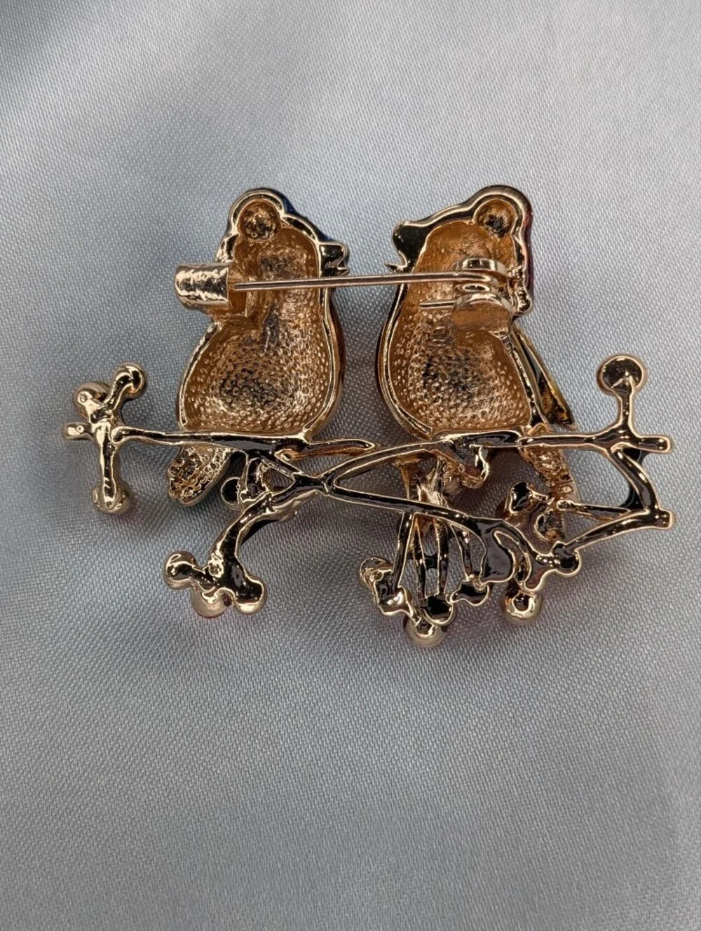 Enamel Lovebirds Branch Brooch Pin Red Rhinestone Berries Gold Tone Birds